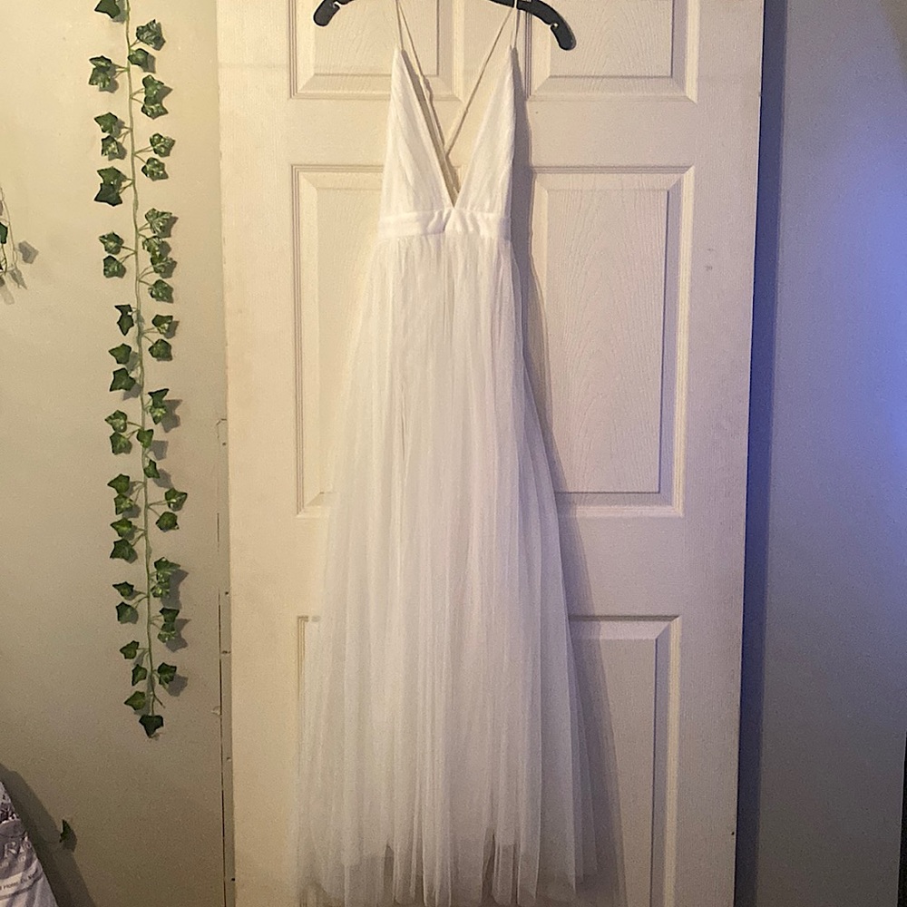 Windsor- ELISABETH PLEATED TULLE FORMAL DRESS